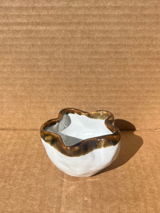 Sea Dreams - Catchall Dish in Sea Star White + Brown Ochre