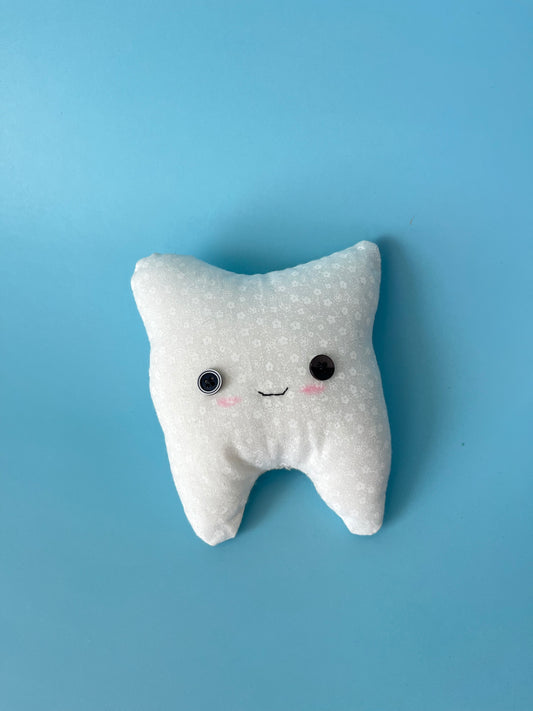 Tooth Fairy Pillow with Pocket - White Flowers